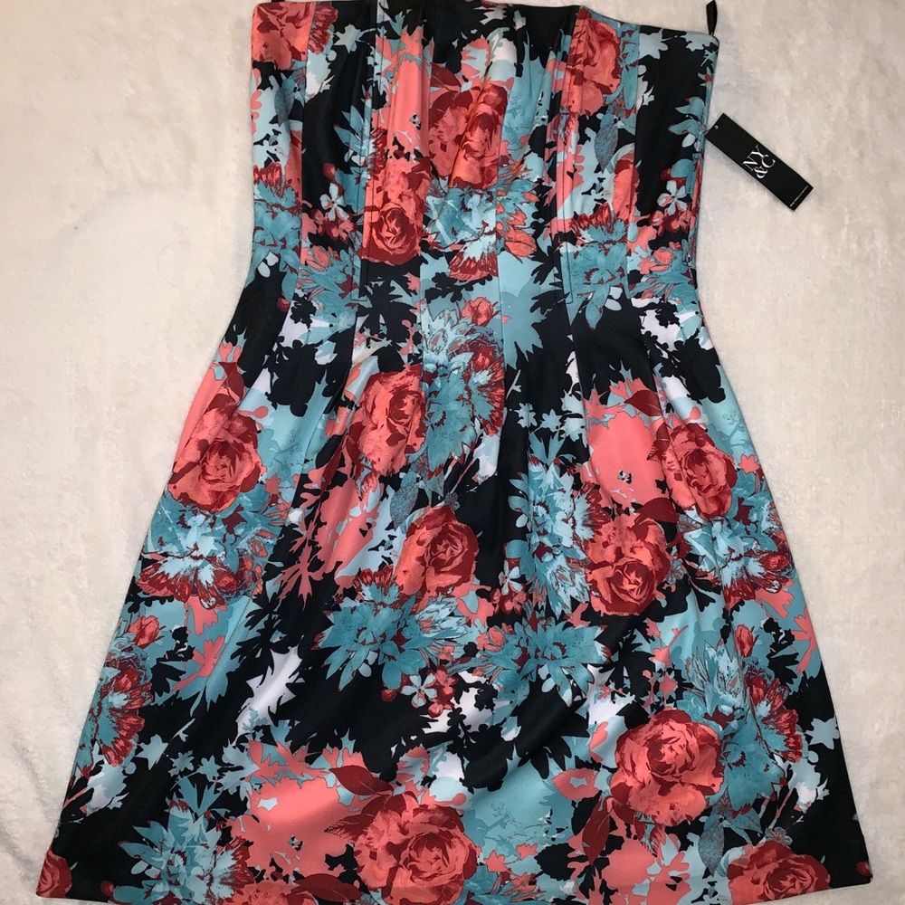 NY&C Floral Strapless Scuba Dress - Picture 2 of 5